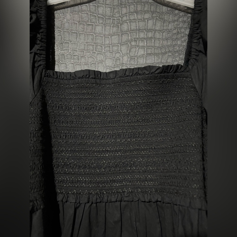 American Eagle Outfitters puff sleeve black smocked dress with pockets 🖤 - Picture 4 of 5